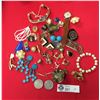 Image 1 : Vintage Costume Jewelry Lot