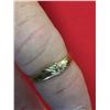 Image 1 : Nice 14 Karat Gold Ring Size 6.5 With a small Diamond