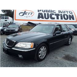 I1 --  2001 ACURA 3.5RL , Green , 206856  KM's