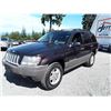 Image 1 : D5 --  2004 JEEP GRAND CHEROKEE LAREDO  , Red , 240486  KM's