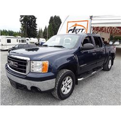 F5 --  2008 GMC SIERRA CREW CAB , Blue , 247045  KM's
