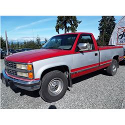 G6 --  1992 CHEVROLET 2500 , Red , 299816  KM's