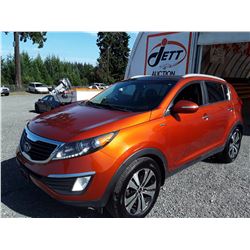 H2 --  2012 KIA SPORTAGE EX , Orange , 166272  KM's