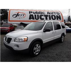 L6 --  2009 PONTIAC MONTANA , White , 275868  KM's