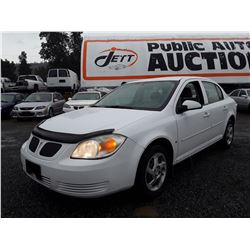 L2 --  2008 PONTIAC G5 SE SEDAN, WHITE, 191,584 KMS