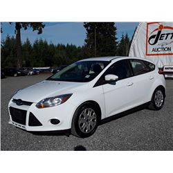 B6 --  2014 FORD FOCUS SE , White , 85288  KM's