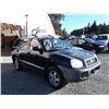 Image 2 : A12 -- 2004 HYUNDAI SANTA FE SUV, BLACK, 237,986 KMS