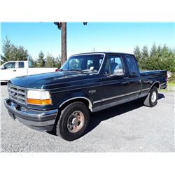 N4 --  1995 FORD F150 , Green , 291152  KM's