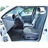 Image 7 : C3 --  2005 FORD TAURUS , White , 165575  KM's
