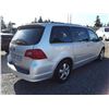 Image 3 : B5 --  2011 VW ROUTAN SE , Silver , 238480  KM's