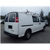 Image 3 : I1 --  2004 CHEVROLET EXPRESS G2500 , White , 317344  KM's