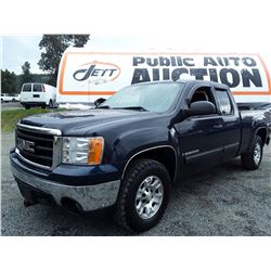 G4 --  2007 GMC SIERRA CREW CAB , Blue , 256320  KM's