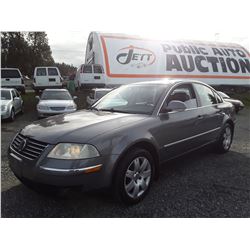 D4 --  2005 VW PASSAT GLS TDI , Grey , 308085  KM's
