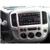 Image 10 : P2 --  2006 FORD ESCAPE XLT  , White , 218874  KM's