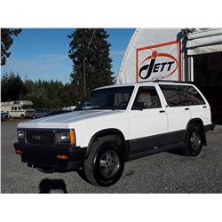 P1 --  1991 GMC S15 JIMMY , White , UNKNOWN  KM's