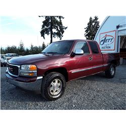 F2 --  2002 GMC SIERRA  , Red , 247103  KM's