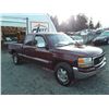 Image 2 : F2 --  2002 GMC SIERRA  , Red , 247103  KM's