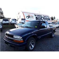 O3 --  2003 CHEVROLET S10  , Blue , 301540  KM's