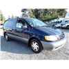 Image 2 : A12F --  2001 TOYOTA SIENNA LE , Blue , 357565  KM's
