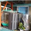 Image 1 : 2 BIRD CAGES, PET CAGE, PATIO FOOT STOOLS, AND FISH TANK W/ ACCESSORIES