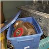 Image 1 : TOTE OF WIRE WHEELS