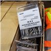 Image 3 : NUMBER 10 x 2 STAINLESS STEEL 2100 SHEET METAL SCREWS
