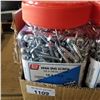 Image 2 : BOX OF NUMBER 10 1-1/4 EPAN SMS SCREWS 4000CT