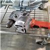 Image 1 : MILWAUKEE 137 ELECTRIC RIGHT ANGLE DRILL - WORKING
