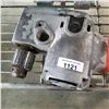 Image 2 : MILWAUKEE 137 ELECTRIC RIGHT ANGLE DRILL - WORKING