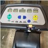 Image 4 : TREADMILL W/ INCLINE - WORKING