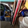 Image 2 : LARGE METAL POLE W/ REFLECTOR AND METAL STOCK ROUND ANGLE AND FLAT STEEL