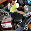 Image 1 : PALLET OF RETURNED APPLIANCES AND ITEMS