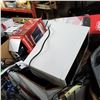 Image 1 : PALLET OF RETURNED ITEMS, SHOP LIGHT, APPLIANCES