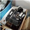 Image 2 : 2 VICES, UNIVERSAL JOINT SET, ANCHORS, AND AIR RACHET