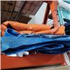 Image 2 : BLUE AND ORANGE TARP