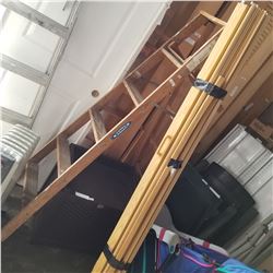 6FT FRAME WOODEN LADDER AND SLIDING WOODEN PANEL DOOR