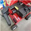 Image 2 : TROY BILT CHIPPER/VAC 5HP AMERICAN LEGEND, SELF PROPELLED WITH REVERSE, WORKING