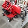 Image 8 : TROY BILT CHIPPER/VAC 5HP AMERICAN LEGEND, SELF PROPELLED WITH REVERSE, WORKING