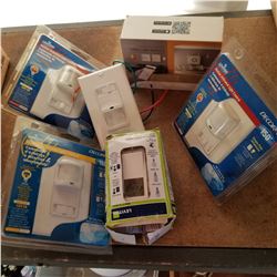 LOT OF MOTION ACTIVATED LIGHT SWITCHES