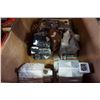 Image 1 : BOX OF HILLS CERAMIC HOUSES