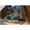 Image 1 : BOX OF ART GLASS PAPER WEIGHTS