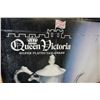 Image 2 : QUEEN VICTORIA SILVER PLATE TEA AND COFFEE SET W/ BOX