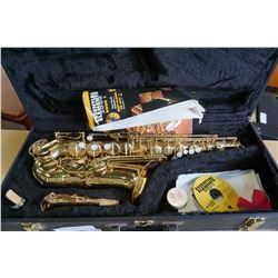 BLESSING ARTIST SAXAPHONE IN HARD CASE