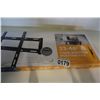 Image 2 : NEW OVERSTOCK INSIGNIA 33-46 INCH FIXED POSITION TV WALL MOUNT 80LB CAPACITY