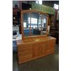 Image 1 : OAK 6 DRAWER DRESSER W/ MIRROW AND 2 DRAWER NIGHT STAND