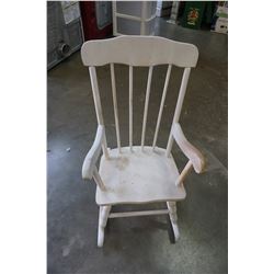 WHITE KIDS ROCKING CHAIR