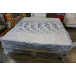 KINGSIZE BEAUTYREST DIAMOND HYBRID ONE CARAT FIRM MATTRESS, AS NEW