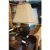 Image 1 : EASTERN PAINTED TABLE LAMP