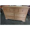 Image 1 : 7 DRAWER PINE DRESSER
