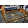 Image 8 : QUEEN SIZE PINE BED FRAME